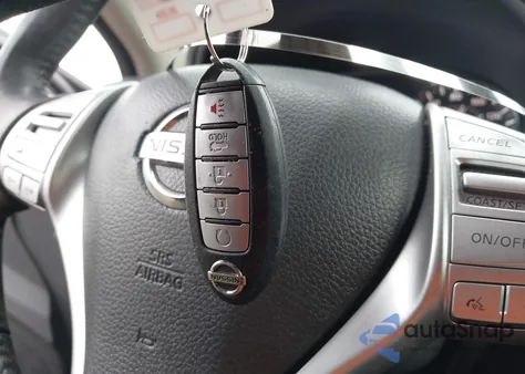 2016 Nissan Altima 2.5 Sv z USA, uszkodzony, nr VIN 1N4AL3AP5GC184827